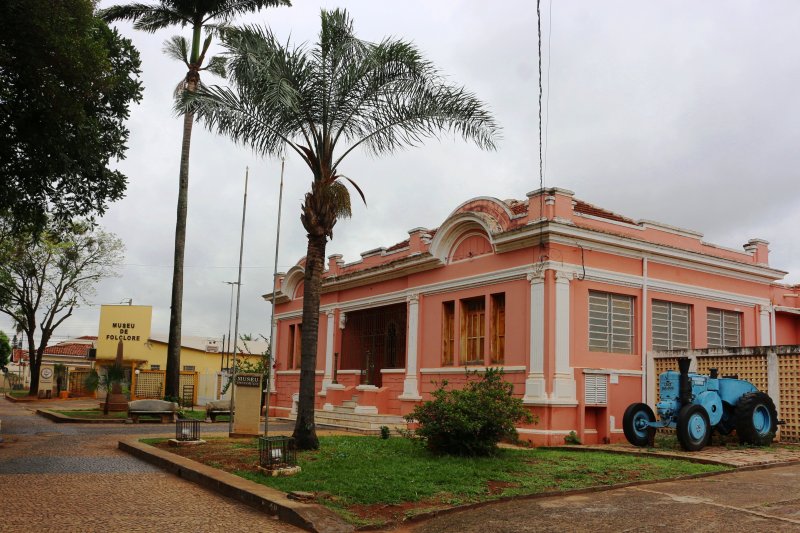 Museu Histórico e Museu do Folclore estarão abertos na tarde deste sábado, dia 26