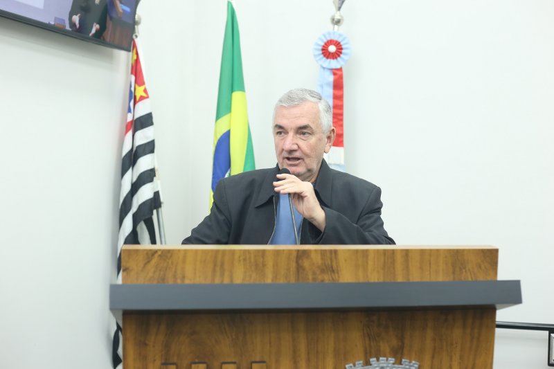 Vereador Paulinho do Esporte quer informações sobre Reforma Administrativa e 