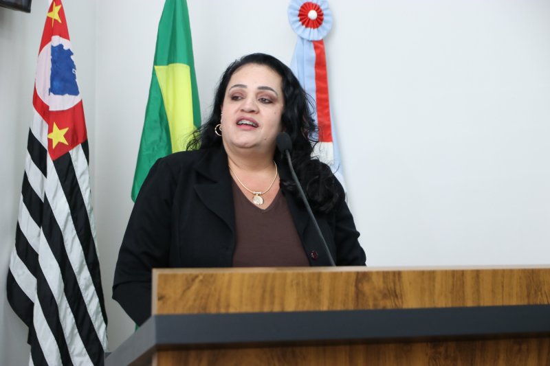 Câmara: Carla Regina Pitol é homenageada com o título de 
