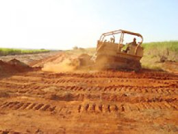 Avanhandava: Convênio com a Codasp permite melhoria de estradas rurais 