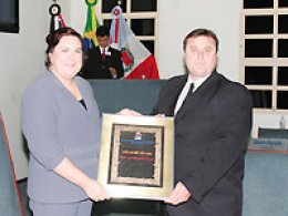 Reconhecimento: Iara Alves de Lima recebe título de Filha Ilustre 