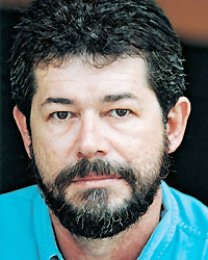 Viagem Literária: Hoje tem bate papo com o escritor Marçal Aquino 