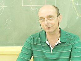 Homenagem: Câmara realiza entrega do título de Professor do Ano