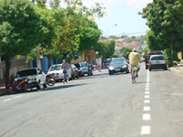 Trânsito: Empresa efetua melhorias na sinalização de Penápolis