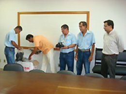 Prefeitura complementa uniformes de vigias