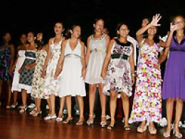 Formatura: Jovens do PET recebem certificado de conclusão de curso