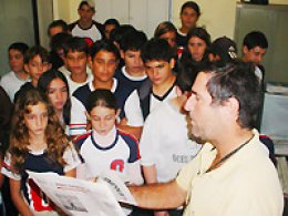 Alunos conhecem instalações do 'Diário de Penápolis'