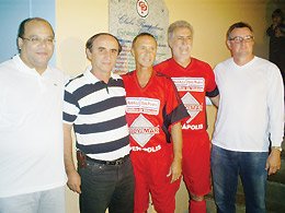 Clube Penapolense inaugura novo gramado