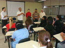 Prefeito João Luís dá boas vindas aos estagiários