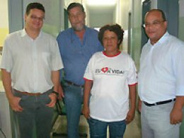 Prefeito e secretário da Saúde visitam Macros I e III