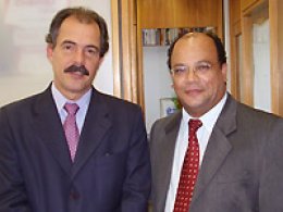 Receita Federal doa ônibus para Prefeitura de Penápolis