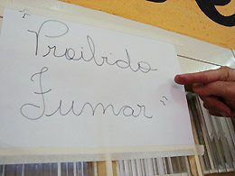 Fumantes respeitam a nova lei em Avanhandava