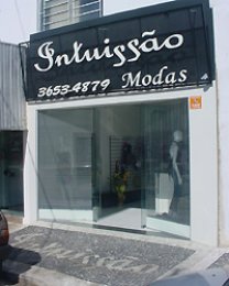 'Intuissão': Loja conta com confecções femininas de vários modelos