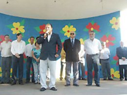 Ato Cívico pela Pátria reuniu a comunidade na Praça