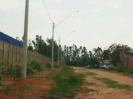 Melhoria: Iluminação chega a ruas do Parque Industrial