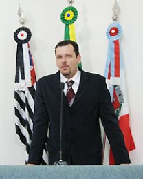 Denúncias: Aprovado projeto para divulgação de telefone e site