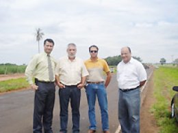 Melhorias: João Luís confere obras na vicinal Armando Egreja