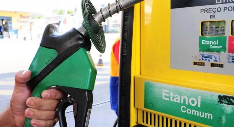 Preço médio do etanol sobe em 18 Estados e no DF