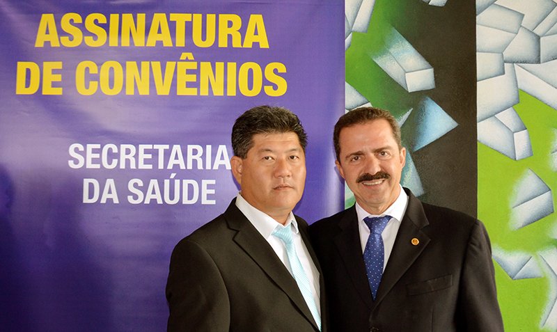 Santa Casa de Guararapes assina convênio para liberação de recursos