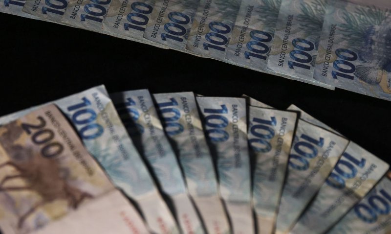 Lula assinará MP para salário mínimo de R$ 1.320 até 1º de maio