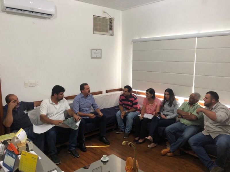 Barbosa e Guararapes recebem visita de deputado
