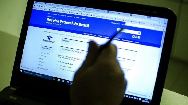 Receita Federal alerta para e-mail falso sobre malha do Imposto de Renda 2018