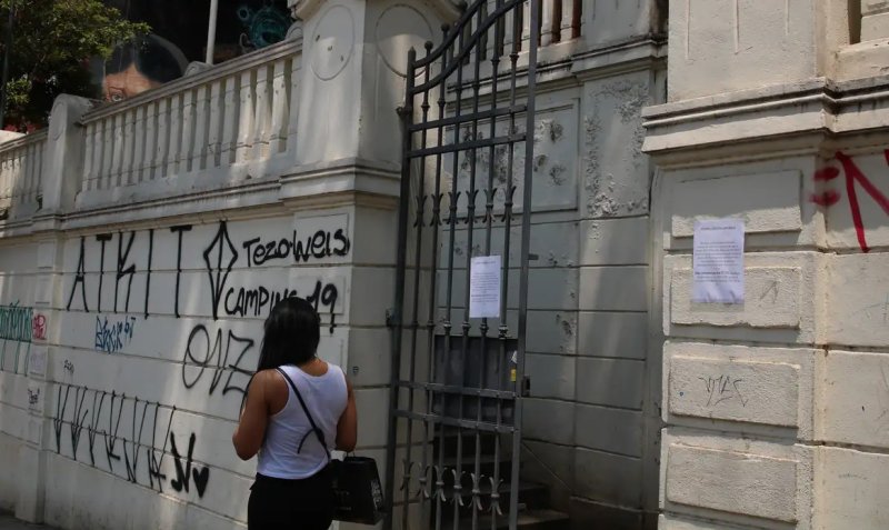 Tarcísio autoriza privatização de serviços não pedagógicos em escolas