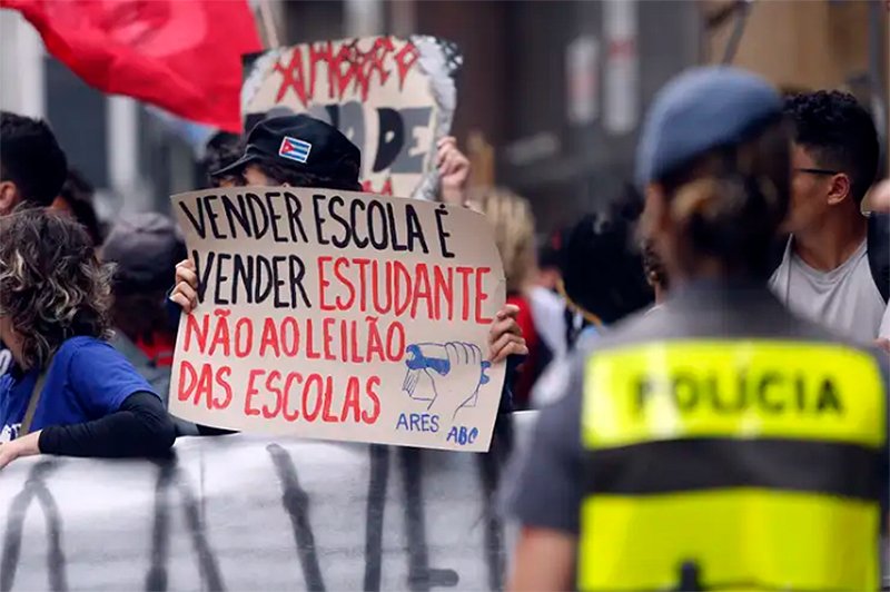 Detalhes Notícia