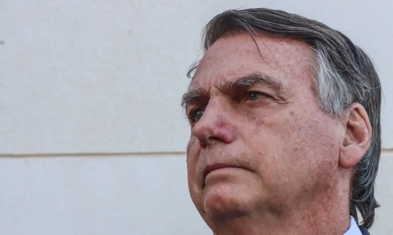 PF indicia Bolsonaro e mais 36 por tentativa de golpe de Estado