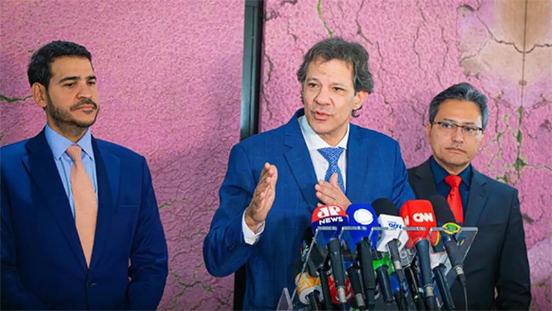 Publicada MP que proíbe cobrança diferenciada por transações em Pix