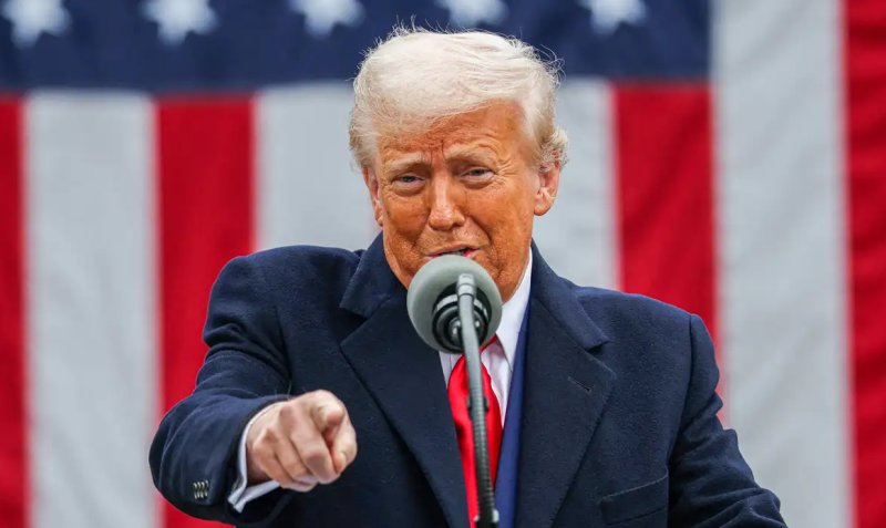 Após retaliação da China, Trump diz que sua política não mudará