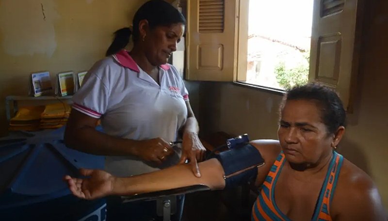 Um terço dos médicos deixou Atenção Primária à Saúde entre 2022 e 2024
