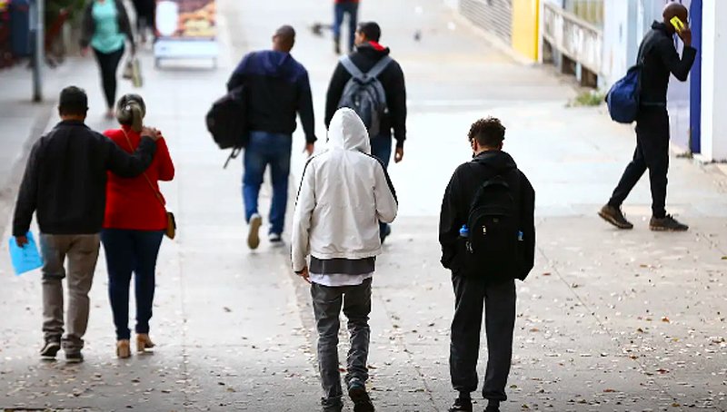 Tempo: Sul e Sudeste começam semana com frio