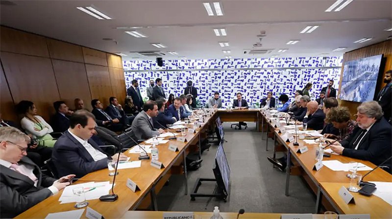 Câmara apresenta texto sobre adultização infantil nas redes em 30 dias