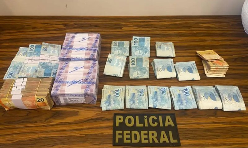 Polícia Federal investiga desvio de R$ 50 milhões da educação