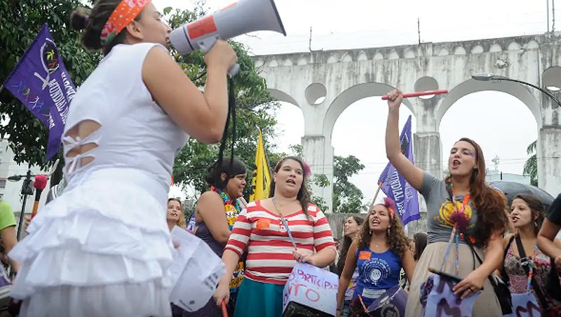 Mulheres discutem em Brasília igualdade de gênero e democracia
