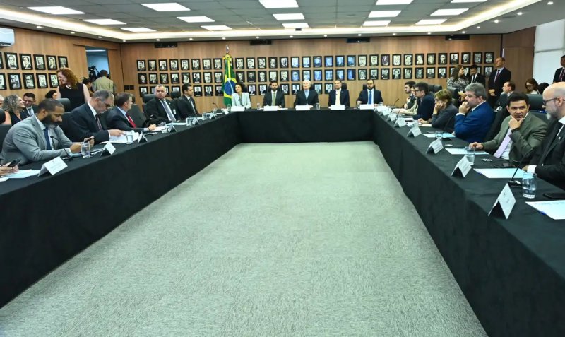 Detalhes Notícia