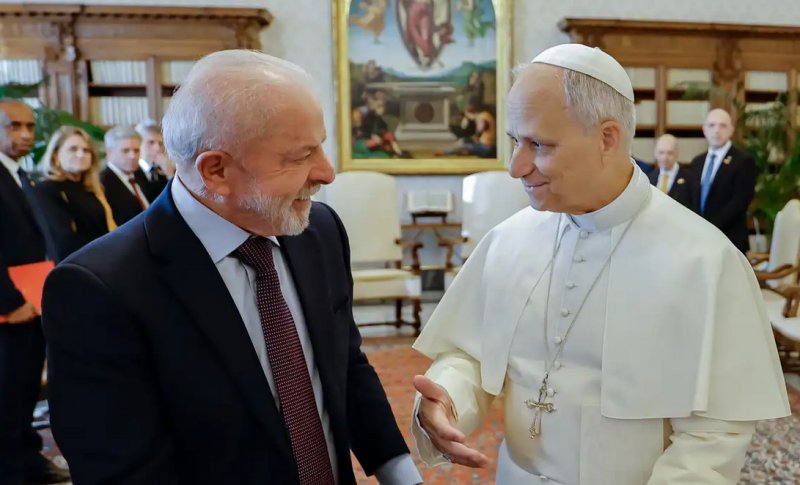 Lula se reúne com papa Leão XIV, pela primeira vez, no Vaticano