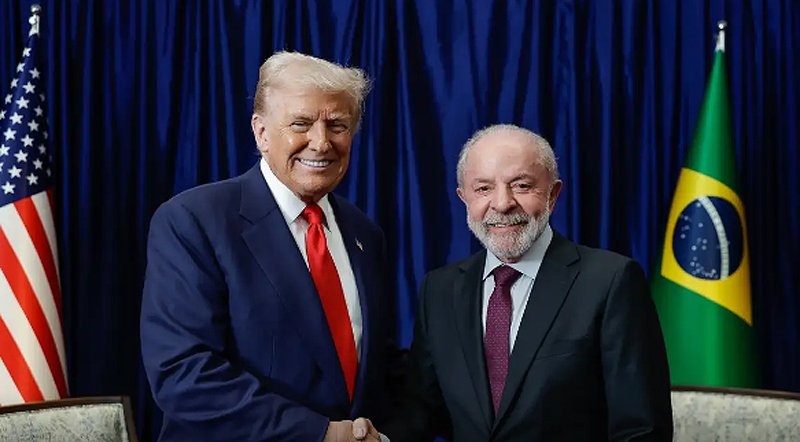 Lula se reúne com Trump na Malásia e discute relações entre Brasil-EUA