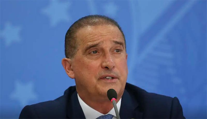 Problemas com descontos eram recorrente, diz ministro de Bolsonaro