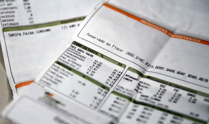 Aneel mantém bandeira vermelha 1 na conta de luz em novembro