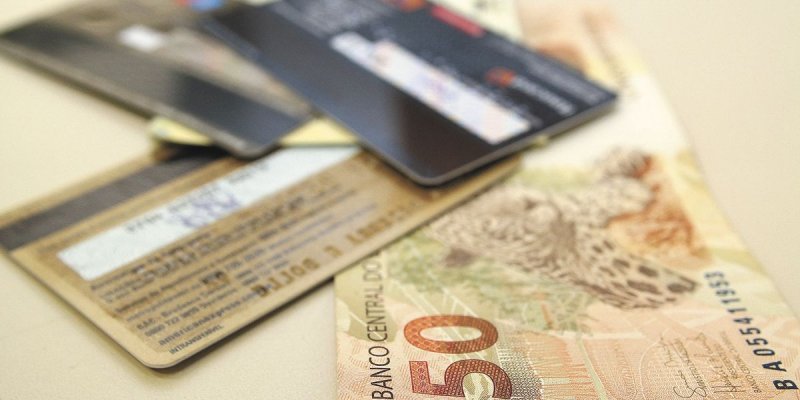 Paulistas lideram inadimplência no Brasil