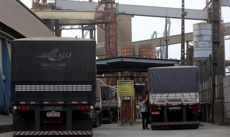 Governo propõe que estados zerem ICMS do diesel importado