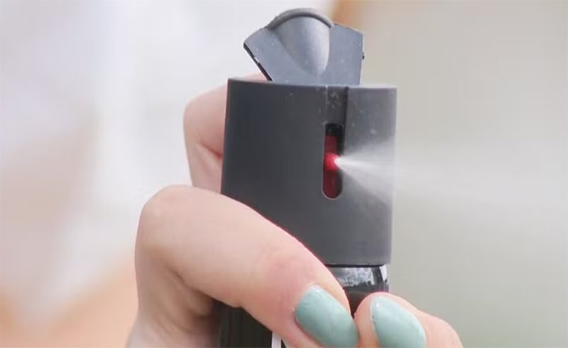 Aprovada venda de spray de pimenta para segurança de mulheres
