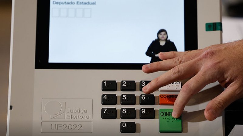 Campanha eleitoral nas ruas e propaganda virtual começaram neste domingo