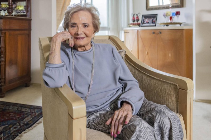 Morre Glória Menezes, uma das grandes atrizes do teatro e da TV, aos 91 anos