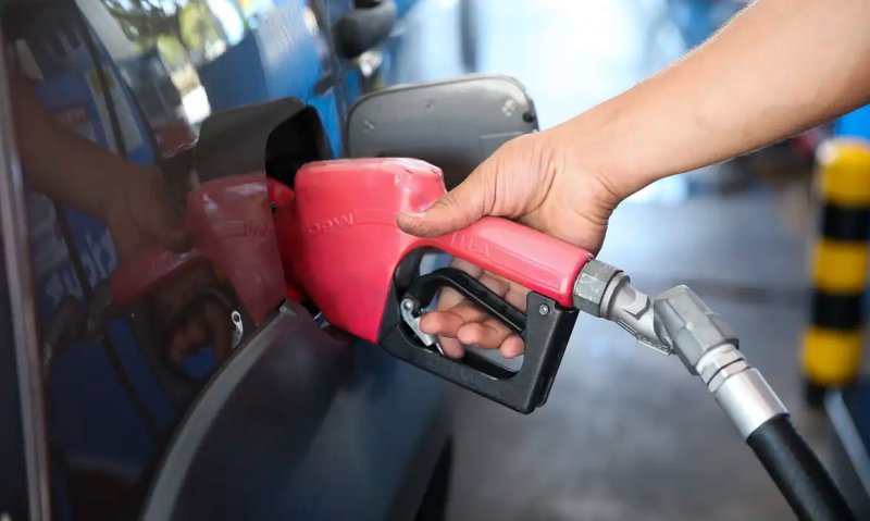 Subsídio de R$ 2,12 ao diesel deve ser mantido por 30 dias