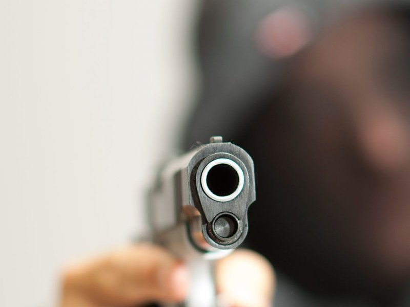 Glicério: Jovem é morto a tiros dentro de casa