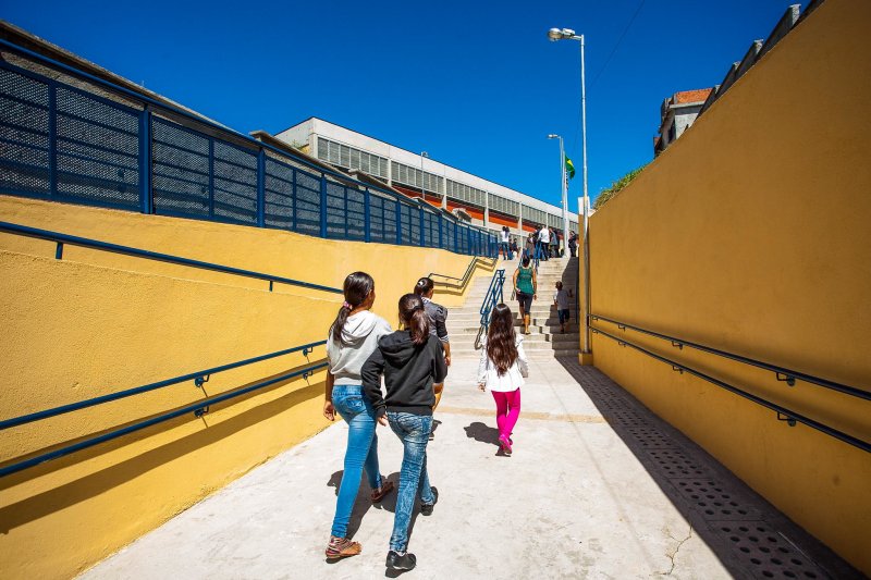 Período de transferência de alunos da rede estadual vai até quarta-feira (08)