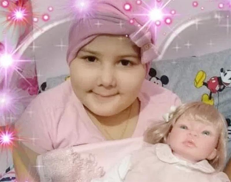 Menina com leucemia precisa de doação de sangue urgente em Araçatuba